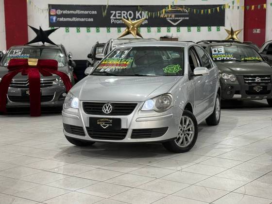 VOLKSWAGEN POLO SEDAN 1.6 MI 8V FLEX 4P MANUAL VOLKSWAGEN POLO SEDAN 1.6 MI 8V FLEX 4P MANUAL
